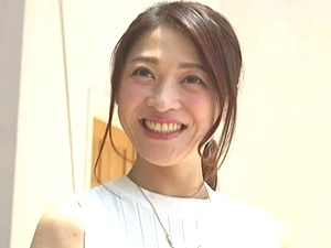 久保今日子の初撮り！本物人妻！43歳アラフォー四十路で清楚感ある超S級な美人妻！テレビ女優ばりの美貌、半端なし！