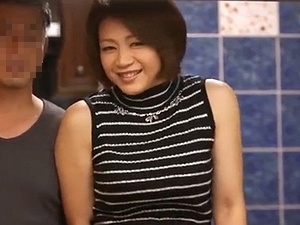 【友田真希】嫁の母は清楚さと淫靡さを兼ね備えた四十路の美熟女！背徳の近親相姦！