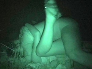 野外！青姦ファック!! 女子学生も人妻も発情中！2人の世界に突入する発情男女！