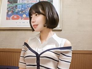 ボブカットの人妻！ラブホで不貞する奥さん！