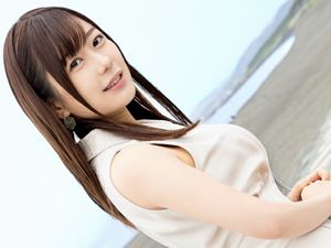 小動物系の可愛らしい顔をした人妻の不倫セックス動画